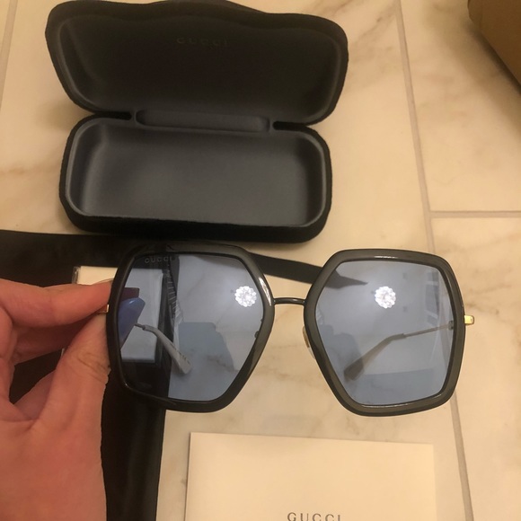 🔥NEW LUXURY GUCCI OVERSIZED SUNGLASSES 🔥 - Picture 12 of 14
